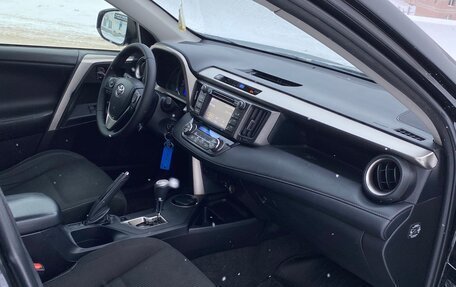 Toyota RAV4, 2014 год, 1 820 000 рублей, 10 фотография