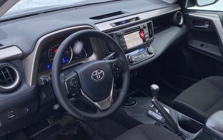 Toyota RAV4, 2014 год, 1 820 000 рублей, 9 фотография