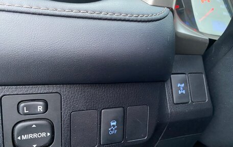 Toyota RAV4, 2014 год, 1 820 000 рублей, 19 фотография