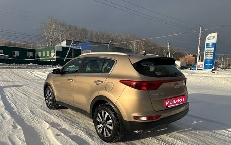 KIA Sportage IV рестайлинг, 2016 год, 1 900 000 рублей, 3 фотография