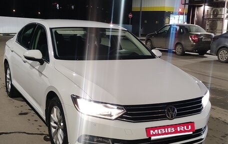 Volkswagen Passat B8 рестайлинг, 2019 год, 2 000 000 рублей, 13 фотография