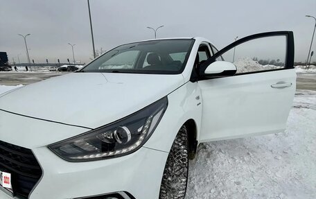 Hyundai Solaris II рестайлинг, 2019 год, 1 550 000 рублей, 2 фотография