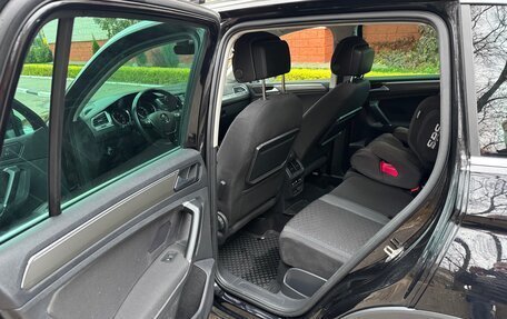 Volkswagen Tiguan II, 2018 год, 2 280 000 рублей, 11 фотография