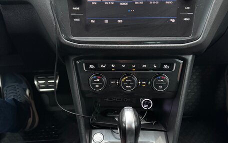 Volkswagen Tiguan II, 2018 год, 2 280 000 рублей, 14 фотография