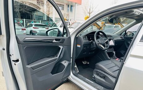 Volkswagen Tiguan II, 2021 год, 3 550 000 рублей, 13 фотография