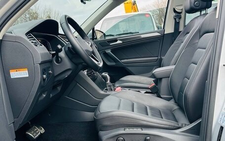 Volkswagen Tiguan II, 2021 год, 3 550 000 рублей, 14 фотография