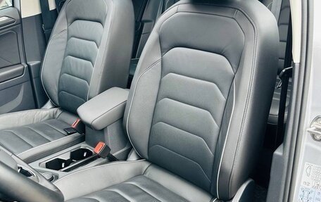 Volkswagen Tiguan II, 2021 год, 3 550 000 рублей, 15 фотография