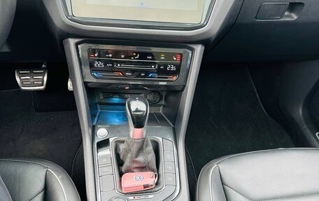 Volkswagen Tiguan II, 2021 год, 3 550 000 рублей, 17 фотография