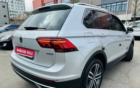 Volkswagen Tiguan II, 2021 год, 3 550 000 рублей, 7 фотография