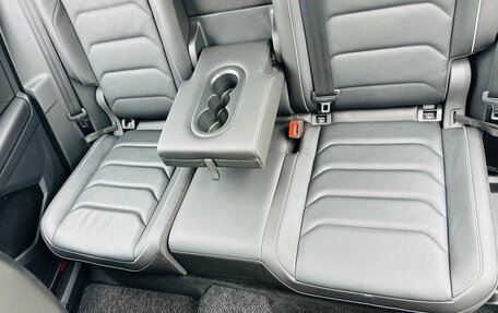 Volkswagen Tiguan II, 2021 год, 3 550 000 рублей, 30 фотография