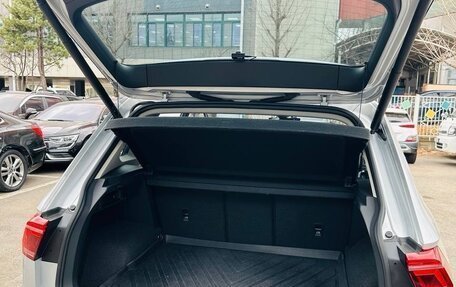 Volkswagen Tiguan II, 2021 год, 3 550 000 рублей, 37 фотография