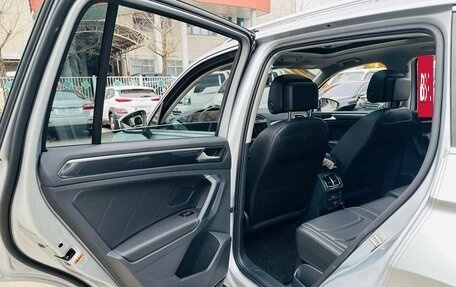 Volkswagen Tiguan II, 2021 год, 3 550 000 рублей, 27 фотография