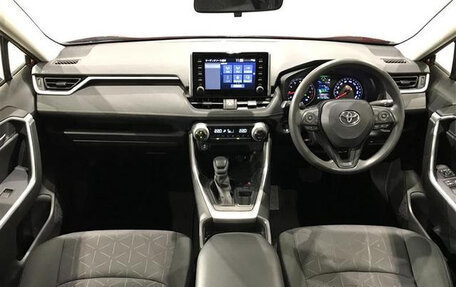 Toyota RAV4, 2020 год, 2 235 230 рублей, 2 фотография