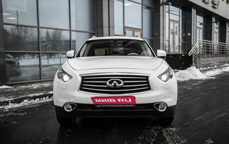 Infiniti QX70, 2014 год, 2 575 000 рублей, 2 фотография