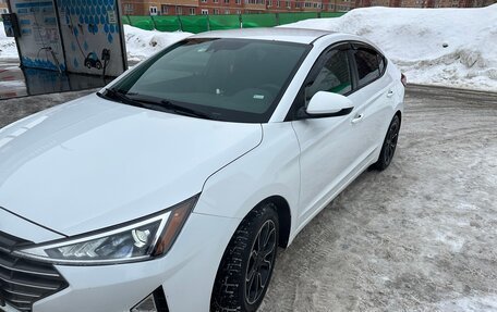 Hyundai Elantra VI рестайлинг, 2019 год, 1 600 000 рублей, 15 фотография