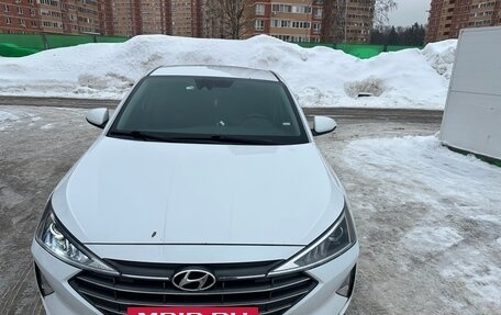 Hyundai Elantra VI рестайлинг, 2019 год, 1 600 000 рублей, 14 фотография