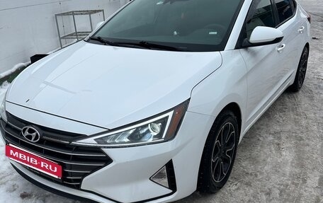 Hyundai Elantra VI рестайлинг, 2019 год, 1 600 000 рублей, 26 фотография