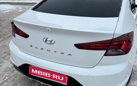 Hyundai Elantra VI рестайлинг, 2019 год, 1 600 000 рублей, 23 фотография