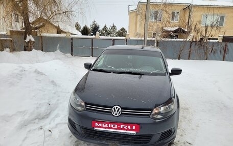 Volkswagen Polo VI (EU Market), 2013 год, 920 000 рублей, 2 фотография