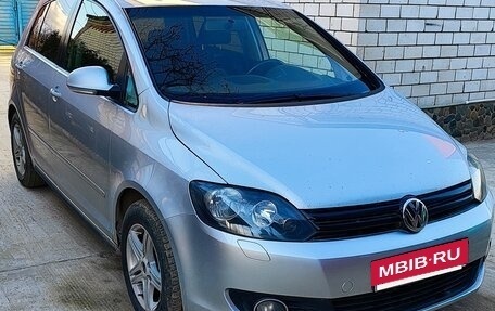 Volkswagen Golf Plus II, 2012 год, 999 000 рублей, 2 фотография