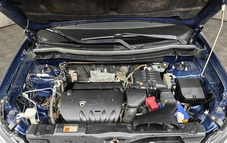 Mitsubishi Outlander III рестайлинг 3, 2013 год, 1 675 000 рублей, 11 фотография