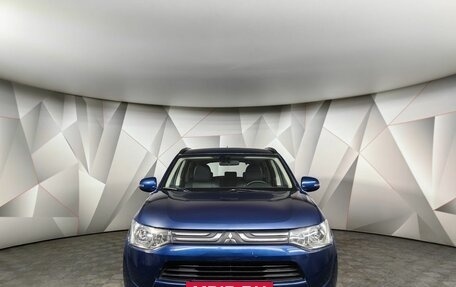 Mitsubishi Outlander III рестайлинг 3, 2013 год, 1 675 000 рублей, 7 фотография