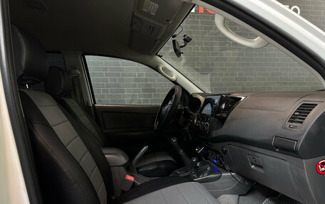 Toyota Hilux VII, 2013 год, 1 550 000 рублей, 7 фотография