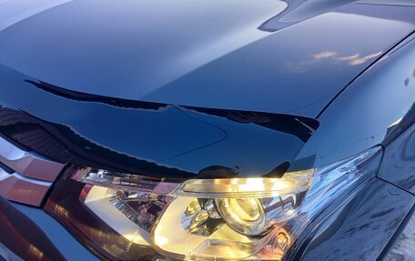 Mitsubishi Outlander III рестайлинг 3, 2014 год, 1 615 000 рублей, 7 фотография