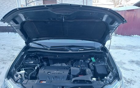 Mitsubishi Outlander III рестайлинг 3, 2014 год, 1 615 000 рублей, 19 фотография