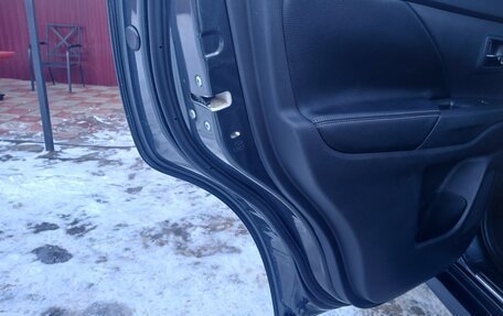 Mitsubishi Outlander III рестайлинг 3, 2014 год, 1 615 000 рублей, 12 фотография