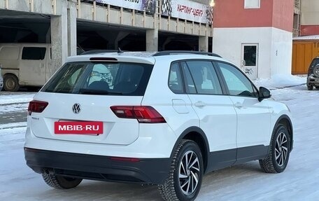 Volkswagen Tiguan II, 2020 год, 2 449 000 рублей, 6 фотография