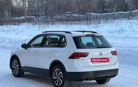 Volkswagen Tiguan II, 2020 год, 2 449 000 рублей, 8 фотография