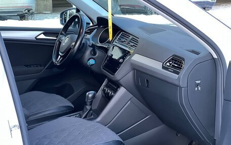 Volkswagen Tiguan II, 2020 год, 2 449 000 рублей, 22 фотография