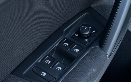 Volkswagen Tiguan II, 2020 год, 2 449 000 рублей, 25 фотография