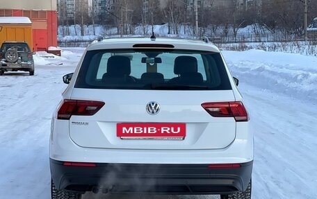 Volkswagen Tiguan II, 2020 год, 2 449 000 рублей, 7 фотография