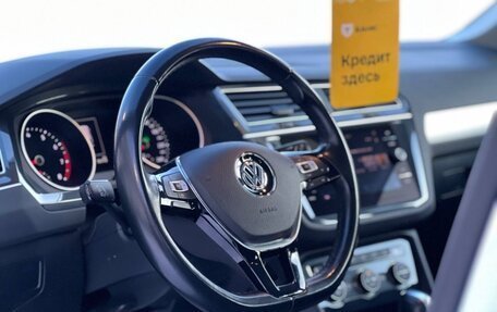 Volkswagen Tiguan II, 2020 год, 2 449 000 рублей, 26 фотография