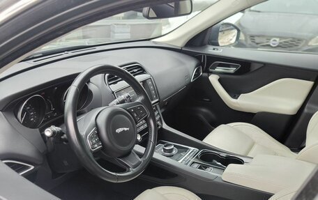 Jaguar F-Pace, 2016 год, 2 490 000 рублей, 10 фотография