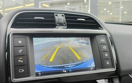 Jaguar F-Pace, 2016 год, 2 490 000 рублей, 24 фотография