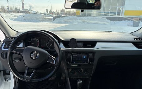 Skoda Rapid I, 2018 год, 1 250 000 рублей, 9 фотография