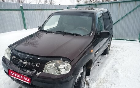Chevrolet Niva I рестайлинг, 2011 год, 240 000 рублей, 3 фотография