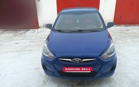 Hyundai Solaris II рестайлинг, 2011 год, 790 000 рублей, 3 фотография