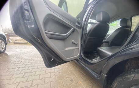 Ford Focus II рестайлинг, 2006 год, 280 000 рублей, 2 фотография