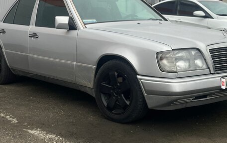 Mercedes-Benz E-Класс, 1993 год, 525 000 рублей, 9 фотография