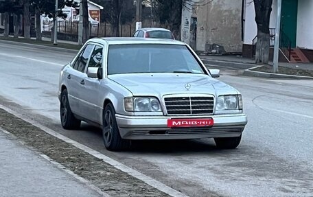 Mercedes-Benz E-Класс, 1993 год, 525 000 рублей, 7 фотография