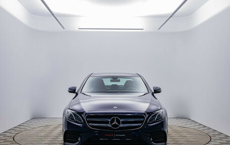 Mercedes-Benz E-Класс, 2020 год, 4 020 000 рублей, 2 фотография