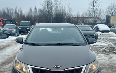 KIA Rio III рестайлинг, 2014 год, 980 000 рублей, 1 фотография