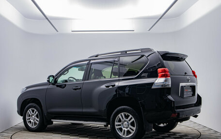 Toyota Land Cruiser Prado 150 рестайлинг 2, 2013 год, 2 950 000 рублей, 7 фотография