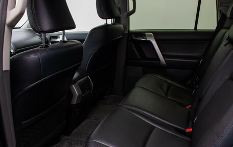 Toyota Land Cruiser Prado 150 рестайлинг 2, 2013 год, 2 950 000 рублей, 11 фотография