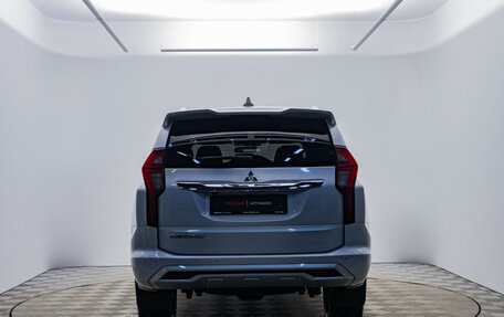 Mitsubishi Pajero Sport III рестайлинг, 2020 год, 4 050 000 рублей, 6 фотография