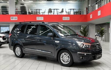 SsangYong Korando Turismo, 2013 год, 1 450 000 рублей, 3 фотография